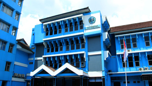 Perguruan Tinggi Langlangbuana: Kiprah Kampus Swasta Unggulan di Kota Bandung